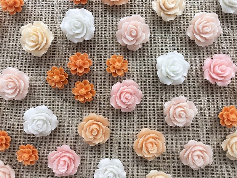 Temoyj Push Pins 24 Pcs,Decorative ThumbTacks for CorkBoard,Feature Wall, Office Organization or Home - Image 1